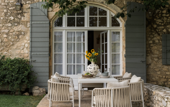 Taormina in Haze Sandy: Out of the Haze, Into the Garden