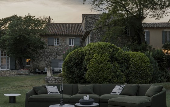 Curved Comfort: Jenner Sofa