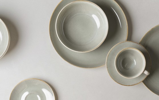 Reactive Glaze: The Art of Imperfect Beauty