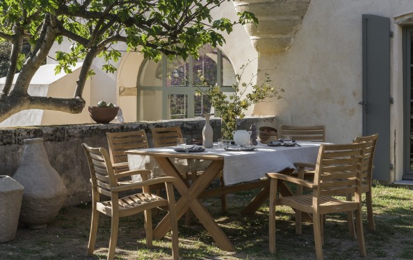 Slow Living Outdoors: Four Settings in Southern France
