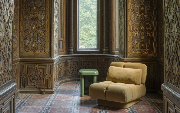 Warm Accents at Home: From Mustard to Terracotta