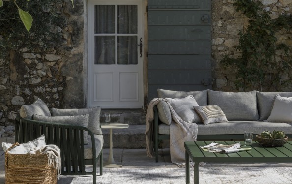Celebrate the Season: 15% Off Outdoor Furniture