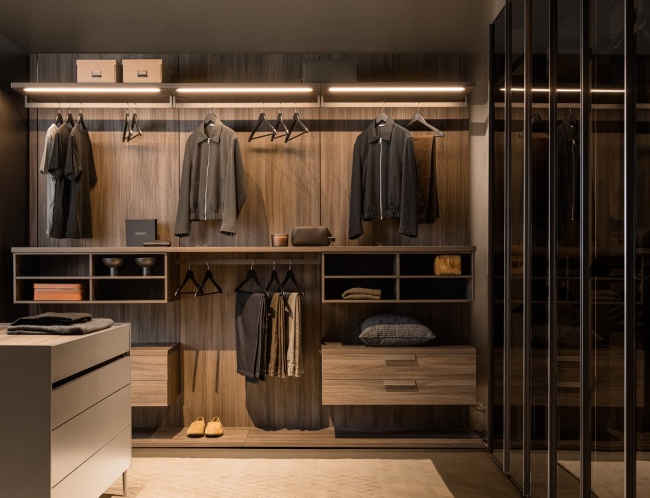 Italian Corner at Dantone Home: The Art of the Walk-In Sanctuary