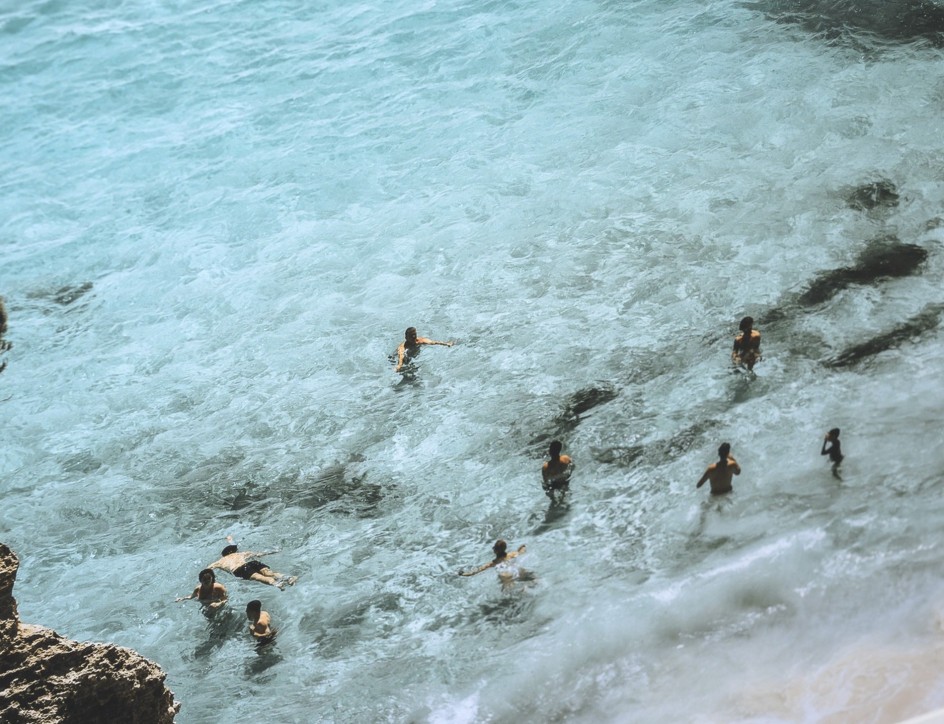 Graphic Accents: New Posters for Modern Interiors