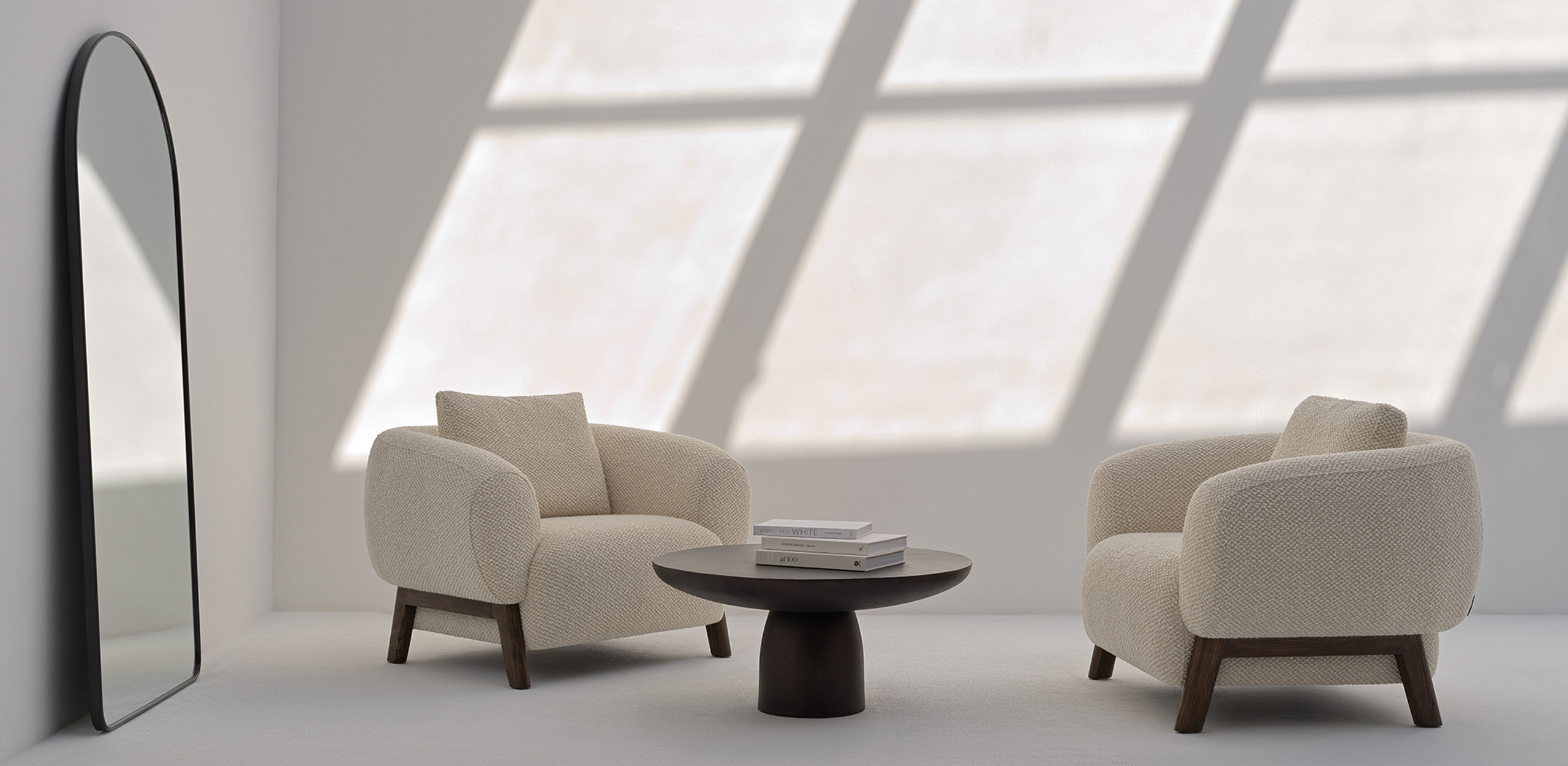 White Friday: <br>Up to 90% Off