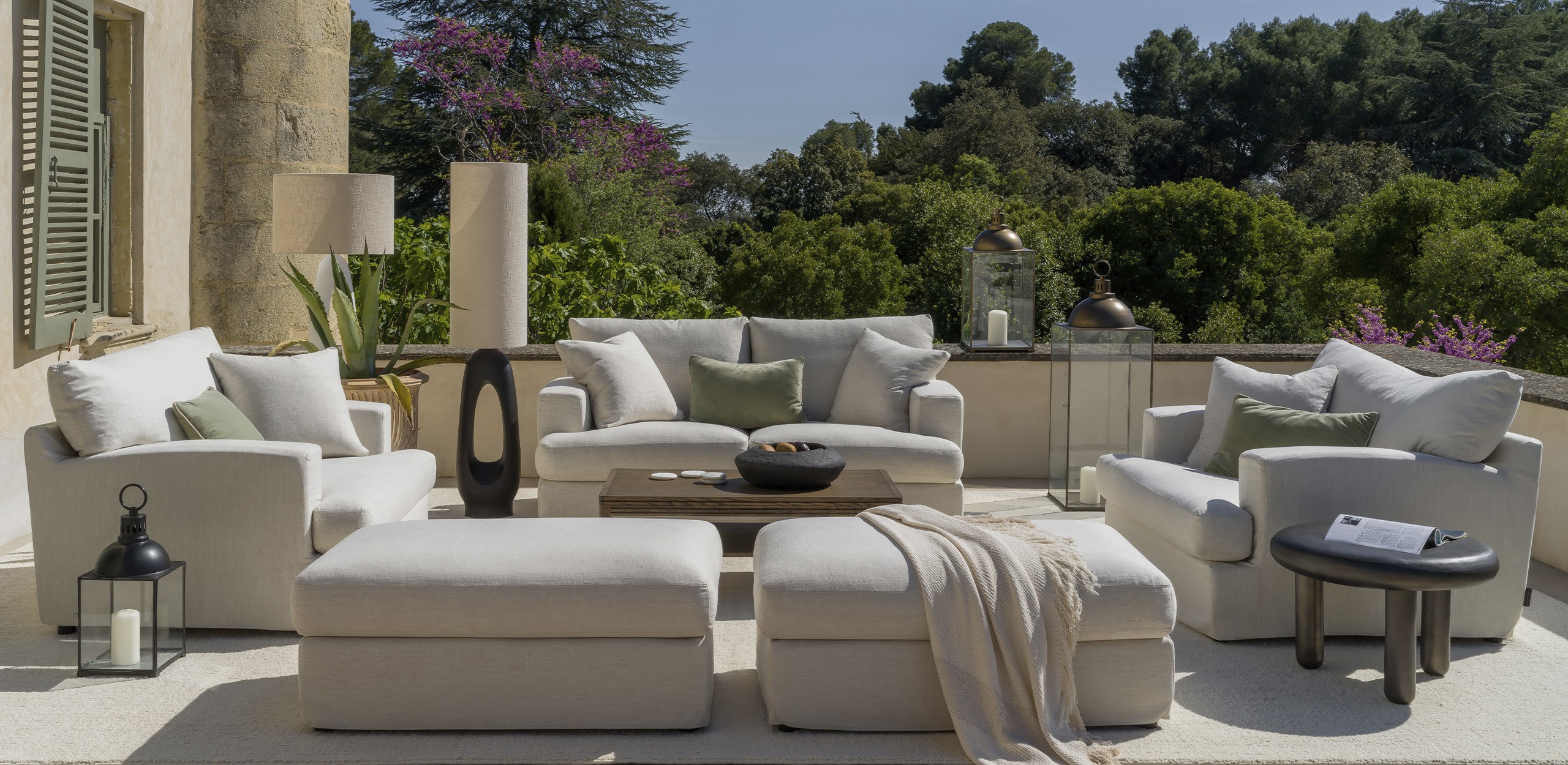 The Open-Air Lounge