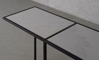 Kazuno Console Table