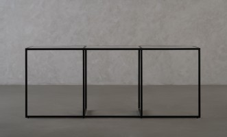 Kazuno Console Table