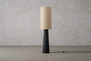 Aria Floor Lamp / black