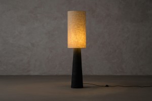 Aria Floor Lamp / black