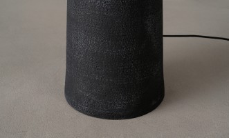 Aria Floor Lamp / black