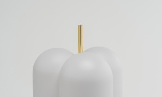 Oket Table Lamp (White / Matt Brass)