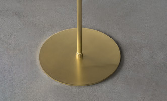 Oket Floor Lamp (White / Matt Brass)