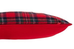 Noel Cushion Red/White (45x30x15cm)