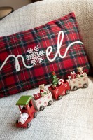 Noel Cushion Red/White (45x30x15cm)