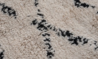 Vasu Rug 300x400 cm (black pattern)