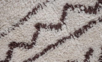 Rune Rug 250x350 cm (brown pattern) with fringe
