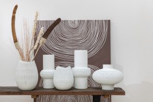 Stripe Ball Glass White Vase L