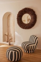 Set Of 2 Hands Antique Outdoor Beige (27X20X50Cm)