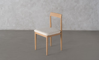 Edges Dining Chair (light oak/boucle)