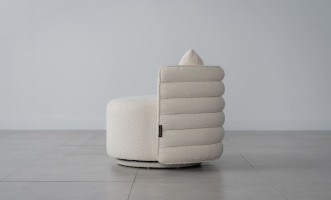 Buddy Swivel Armchair (Milk-White Boucle)