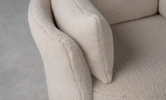 Lulu L Swivel Armchair (Plush)