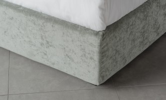 Newberry Stripes (Vertical) Bed 90x200 cm (Fabric: Plushery 40 Powder (Cat. 3))