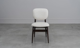 Milton Chair (Fabric: SOFT ROCK 102 MUSLIN (Cat. 3))