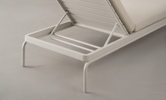 Taormina Light Outdoor Sunlounger Haze Sandy