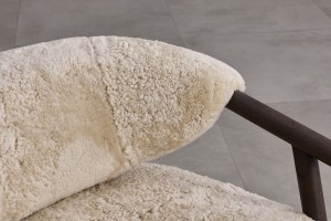 Nur Chair Sheepskin