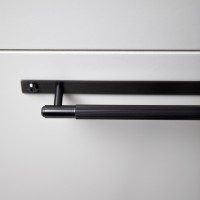 Pull Bar Plate Linear Large 390mm Black (non US)