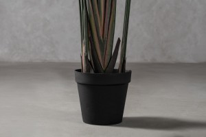 Strelitzia Traveler Decorative Plant Green (18 leaves)