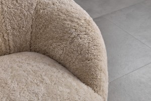 Sennon Swivel Chair Sheepskin