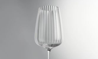Rovio Wine Glass 780 ml