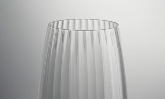 Rovio Wine Glass 780 ml