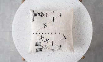 Graphic Cushion Draw Beige