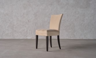 Queens Chair (Fabric: Plushery 05 Sesame (Cat. 3))