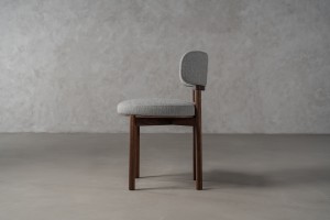 Davis Chair (Fabric: OSCAR PLAIN col.07 Lt/ Grey )