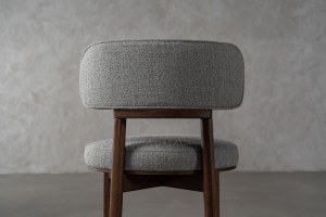 Davis Chair (Fabric: OSCAR PLAIN col.07 Lt/ Grey )