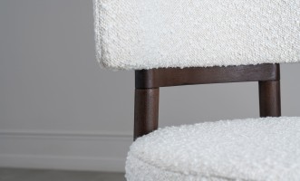 Davis Chair (Fabric: EASY BOUCLE col.01 Linen)