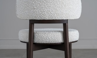Davis Chair (Fabric: EASY BOUCLE col.01 Linen)