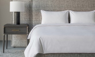 City Duvet Cover White/Plum Kitten 260x220 cm