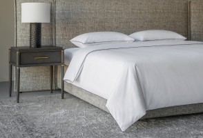 City Duvet Cover White/Mood Indigo 240x220 cm