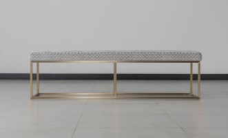 Cubo Banquette 160 cm with center leg (Fabric: ART-DECO SOHO Col. SILVER (Cat. 3))