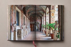 Massimo Listri. Italian Palaces
