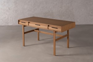 JP Line 6.0 Desk Light Finish