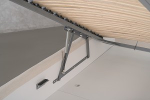 Tess Bed 180 (Fabric D3676)