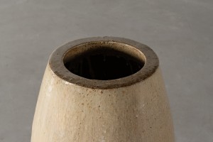 Toggle Planter Sand L