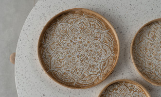 Set of 3 bamboo tray with painted white decoration