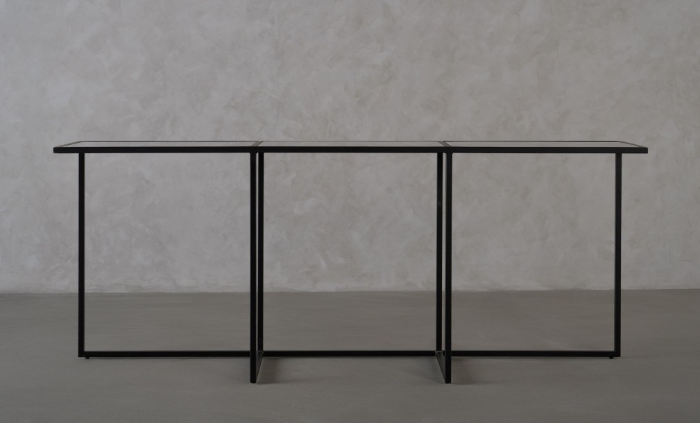 Kazuno Console Table